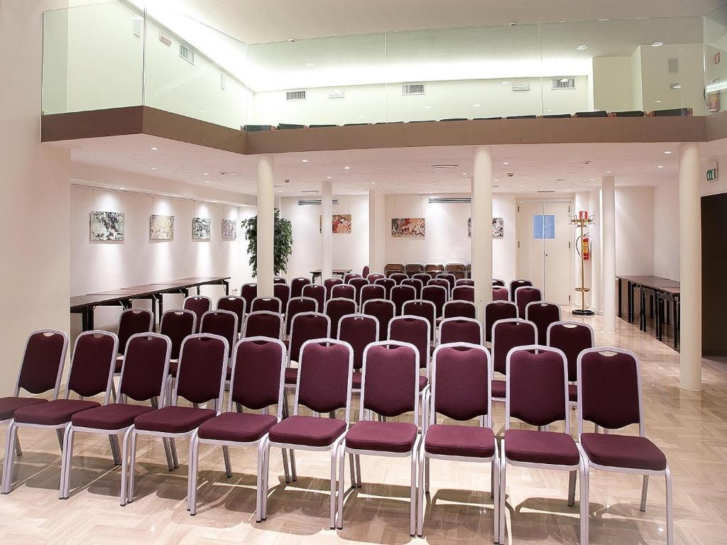 City Hotel Varèse Extérieur photo