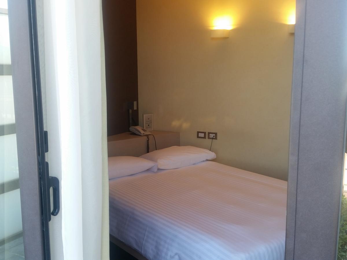 City Hotel Varèse Extérieur photo